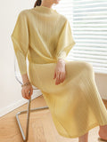 Zjkrl - Original Creation Loose Long Sleeves Pleated Solid Color High-Neck Midi Dresses